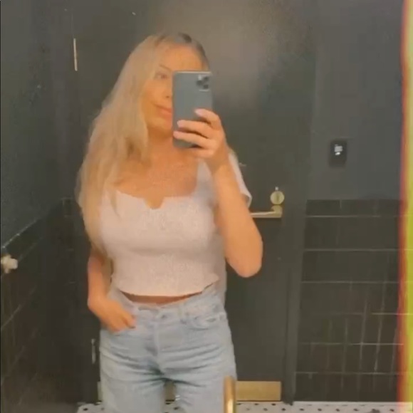 Cropped shirt sleeve T shirt - Picture 8 of 12